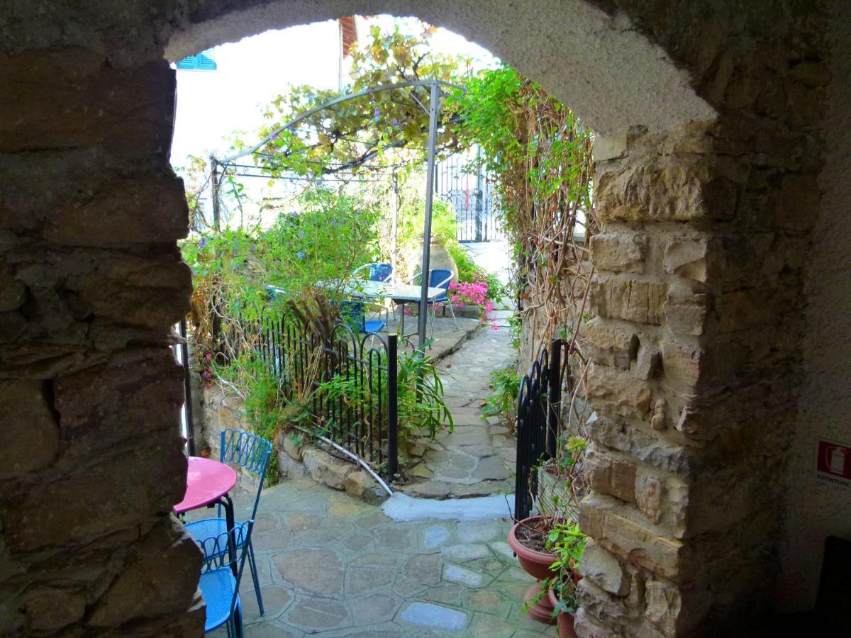 Un Posto Al Sole Villa Diano San Pietro Bagian luar foto