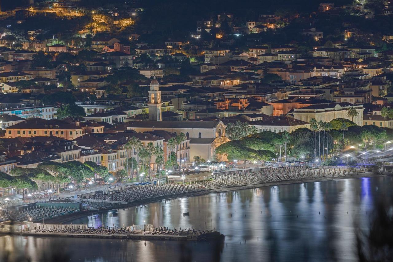 Un Posto Al Sole Villa Diano San Pietro Bagian luar foto